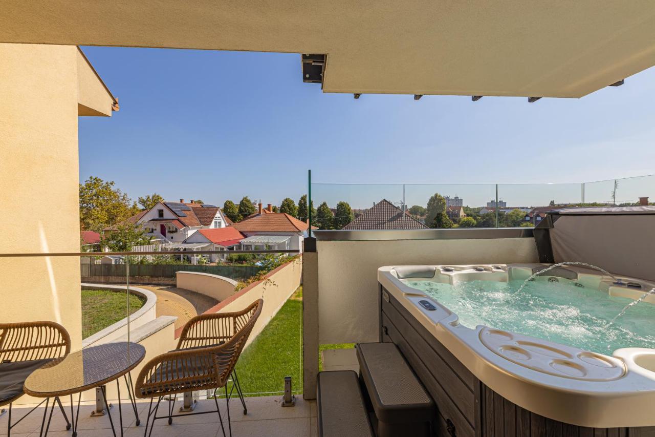 Tahiti Resort Apartments Hajdúszoboszló Extérieur photo