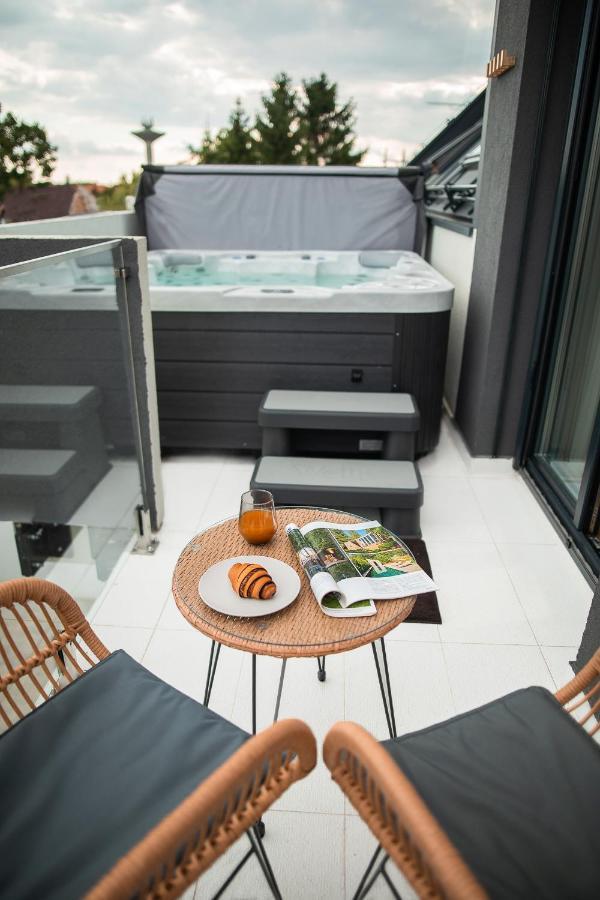 Tahiti Resort Apartments Hajdúszoboszló Extérieur photo