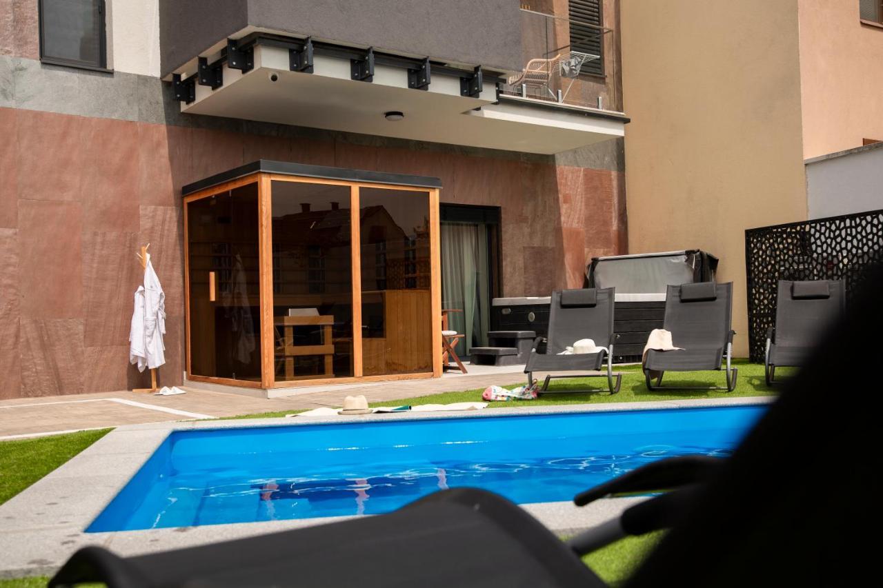 Tahiti Resort Apartments Hajdúszoboszló Extérieur photo